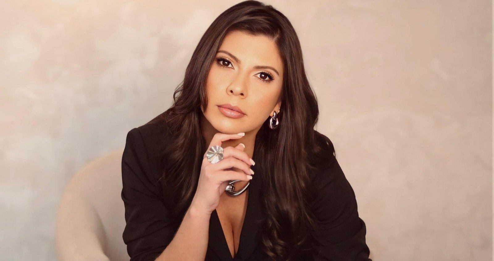 Iza Óliver, retrato